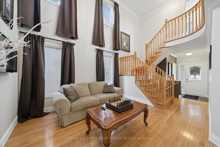 Property Photo:  107 Joe Dales Drive  ON L4P 4E5 