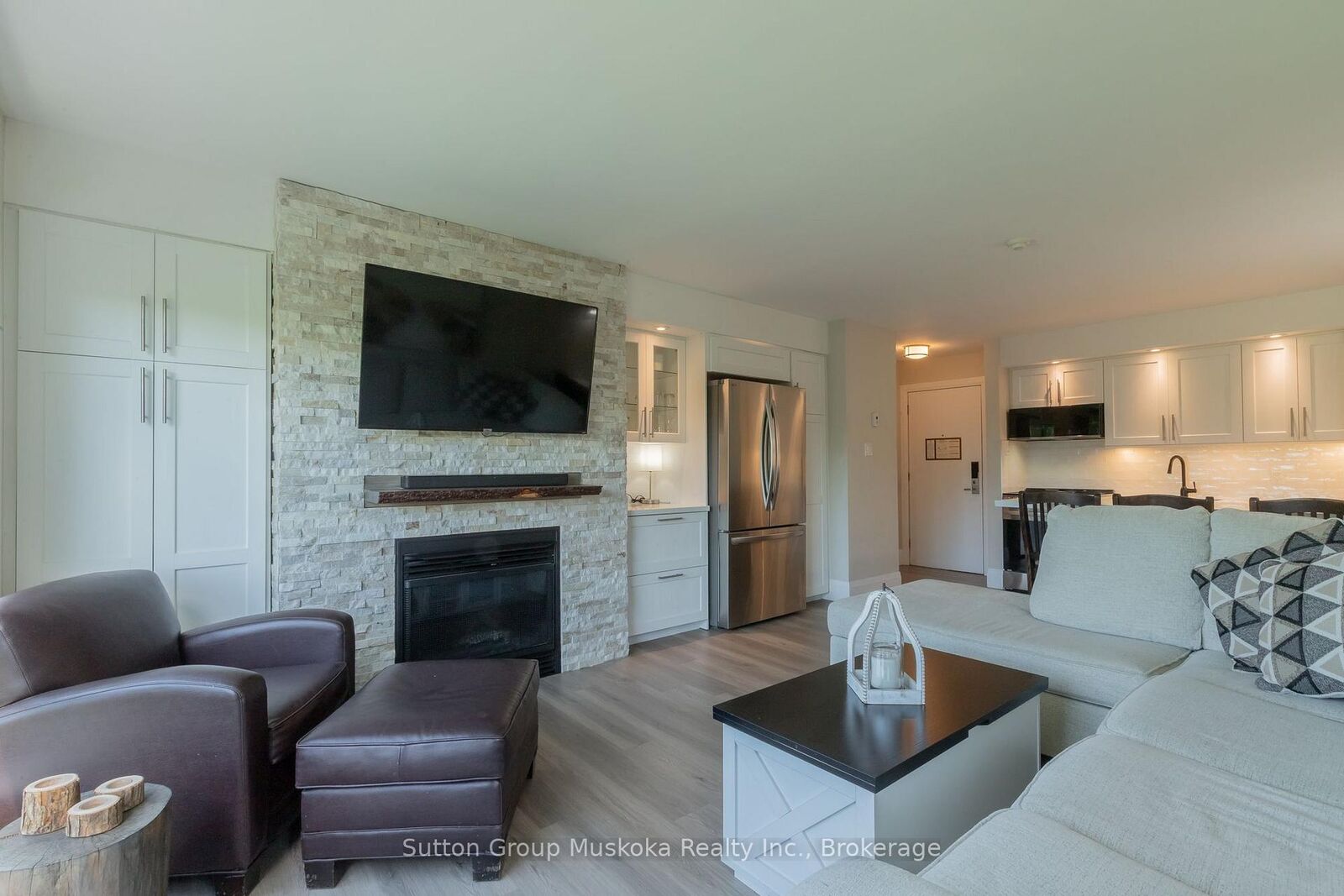 Property Photo:  305 Deerhurst, Summit Lodge Drive 54  ON P1H 2E8 
