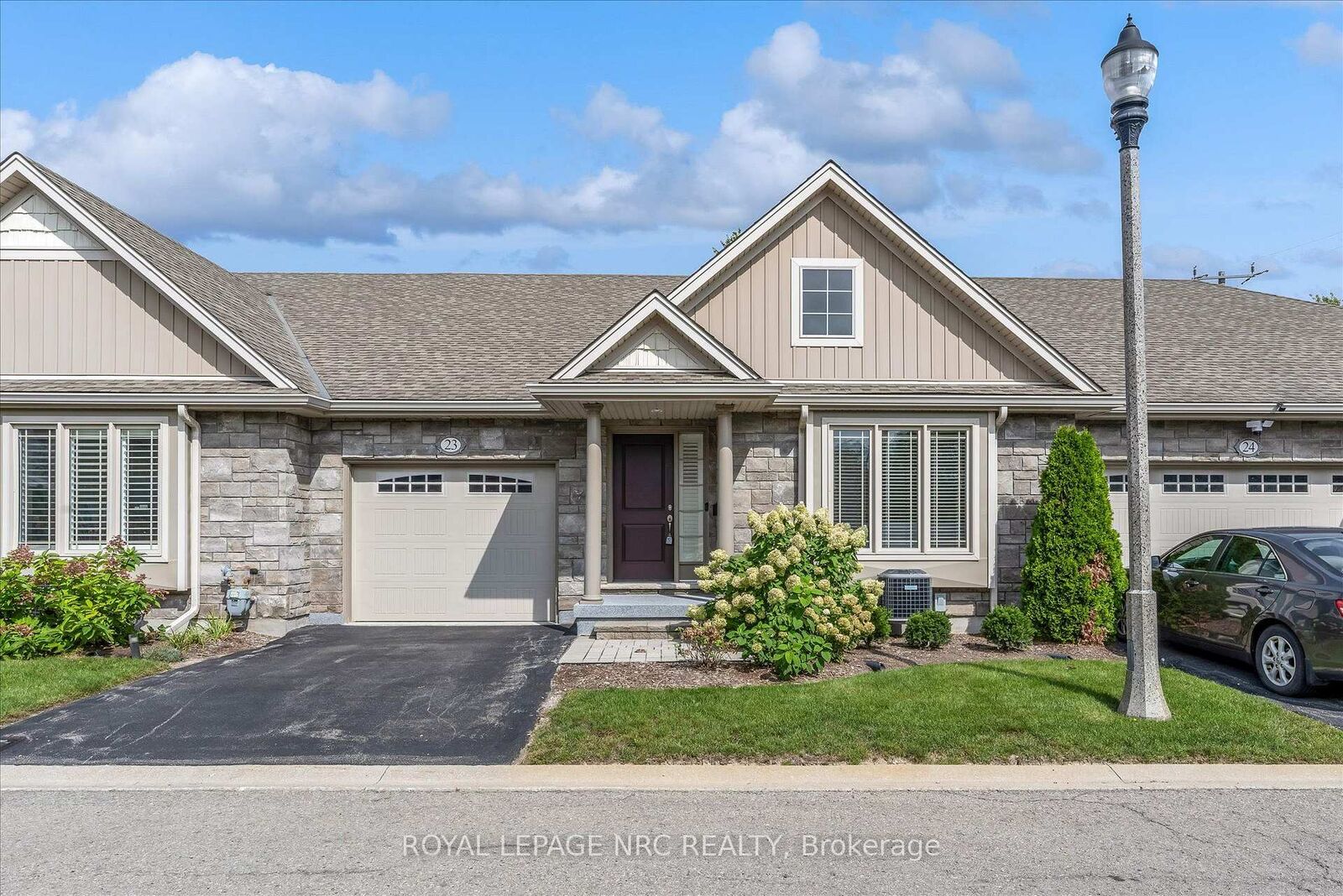 Property Photo:  70 Elmwood Avenue 23  ON L3C 0C1 