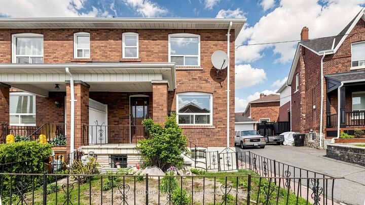 Property Photo:  683 Old Weston Road  ON M6N 3B6 