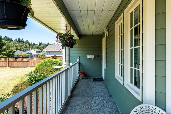Property Photo:  3141 Antrobus Cres  BC V9B 5P4 