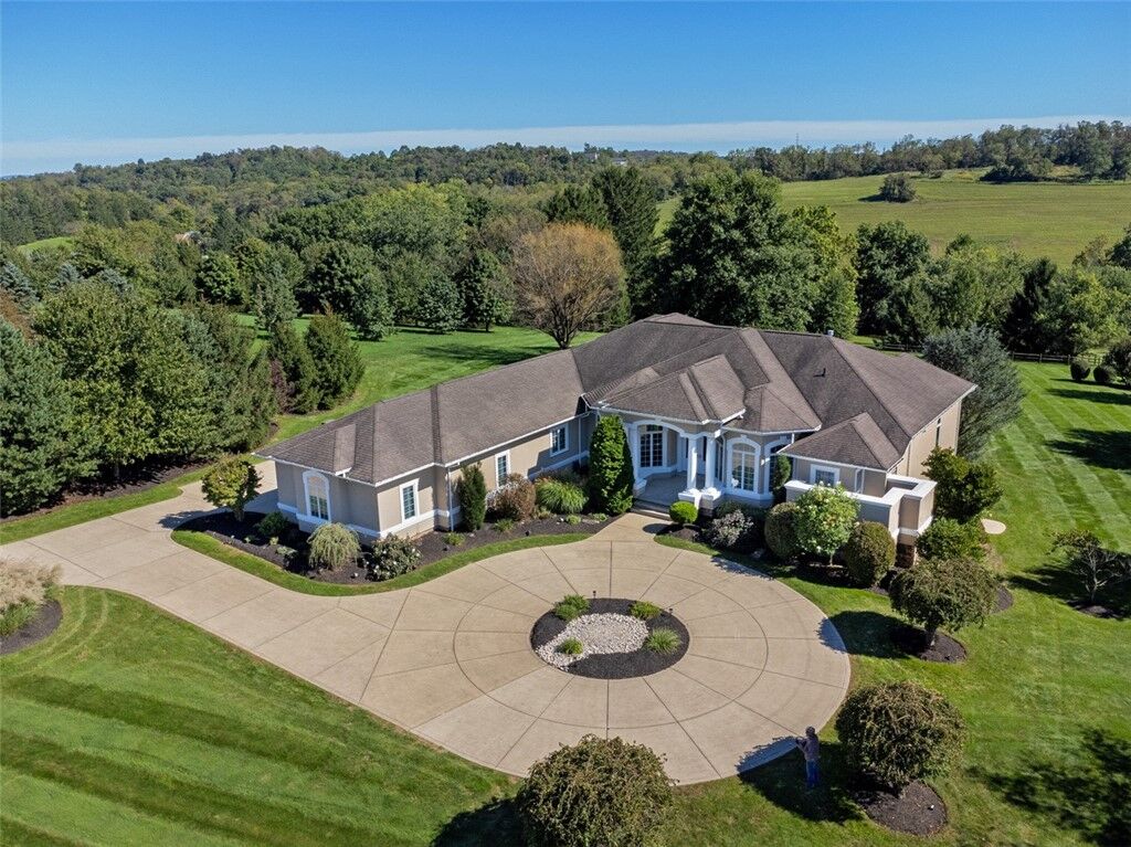 Property Photo:  737 Lindwood Drive  PA 15601 