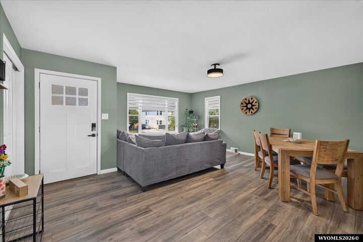 Property Photo: 1905 Hyview Dr WY 82604