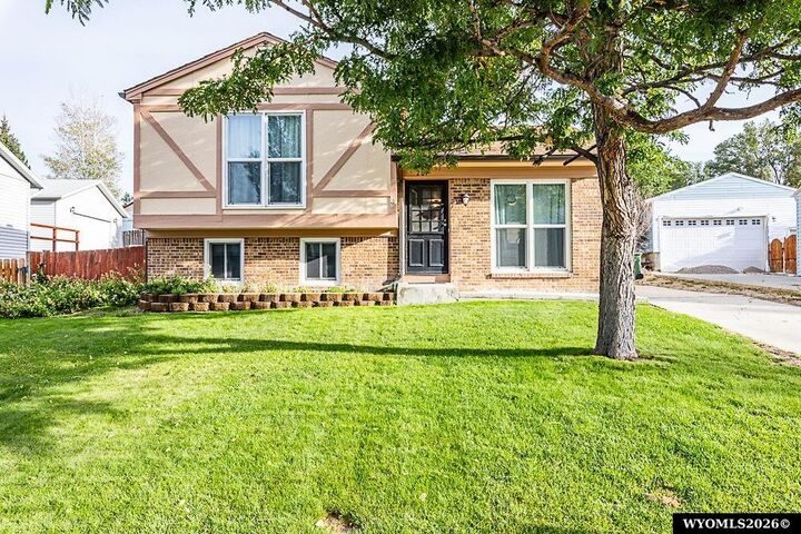 Property Photo: 209 Taylor St WY 82901