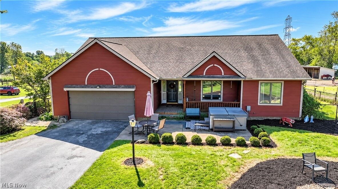 Property Photo: 18 Manning Road OH 44260