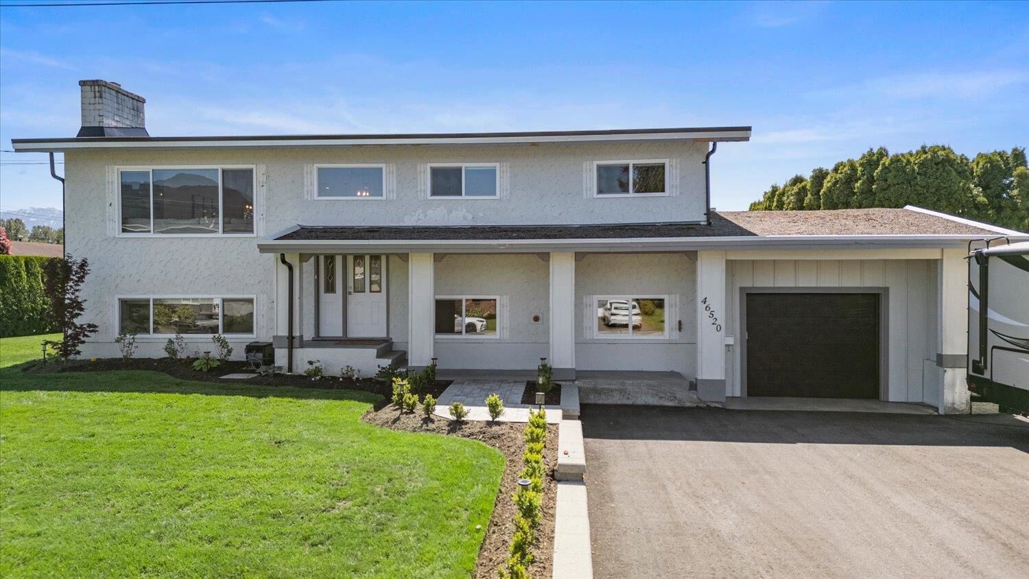 Photo de la propriété: 46520 Elliott Avenue BC V2P 6L3