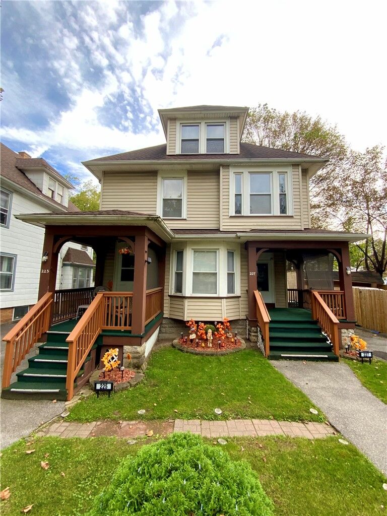Property Photo:  225-227 Earl Street  NY 14611 