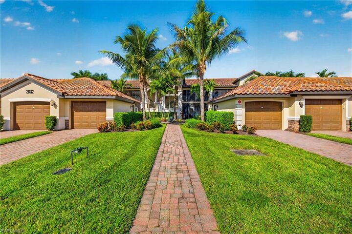 Property Photo:  28032 Bridgetown Ct 4724  FL 34135 