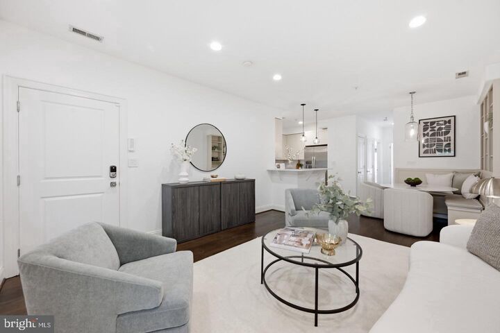 Property Photo: 1696 Lanier Place NW 3 DC 20009