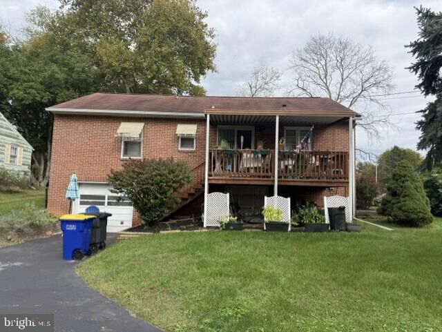 Property Photo: 260 S Russell Street PA 17402