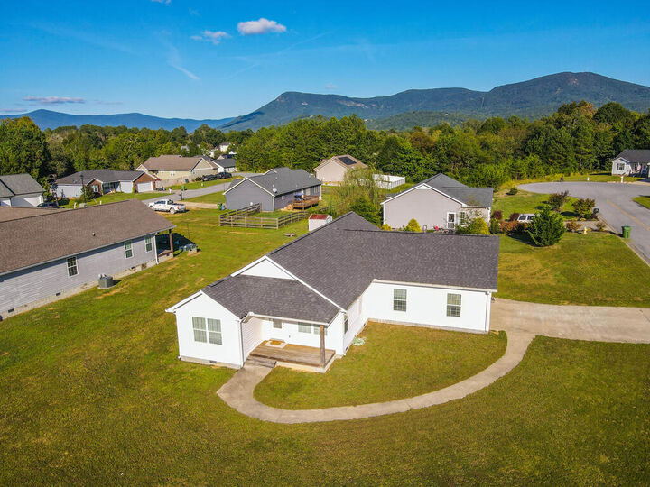 Property Photo:  473 Timberbrook Drive  GA 30705 