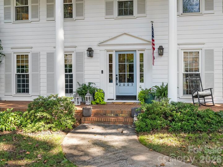 Property Photo: 2007 Fromby Court NC 28211