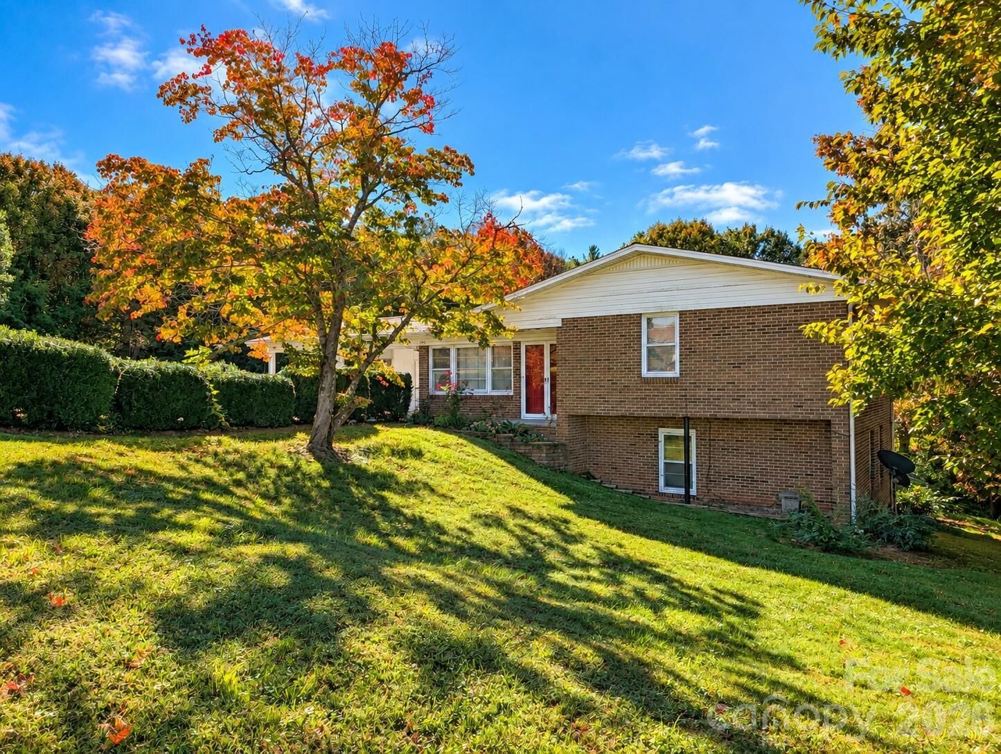 Property Photo:  106 Valley View Street  NC 28655 