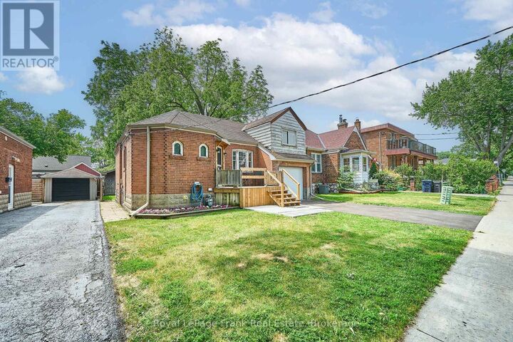 Property Photo:  203 William Street  ON M9N 2H2 