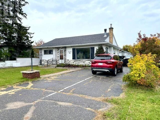Property Photo: 72 Burriss Street Northwest ON P7A 3E1