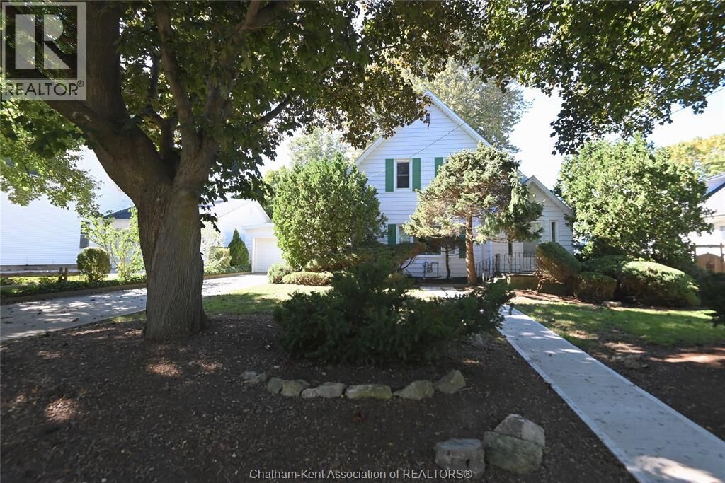 Property Photo:  57 Erie Street South  ON N0P 2C0 