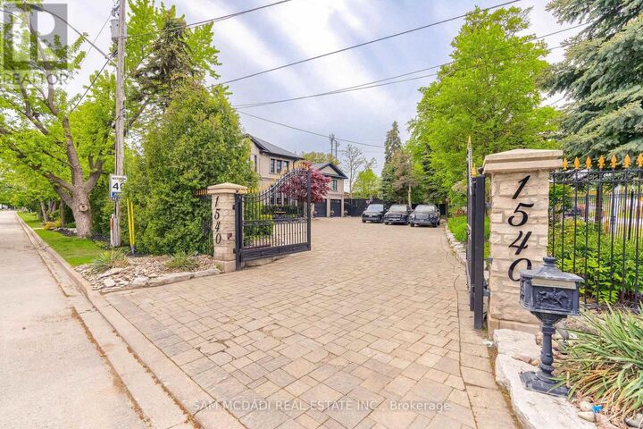 Property Photo:  1540 Mississauga Road  ON L5H 2K1 