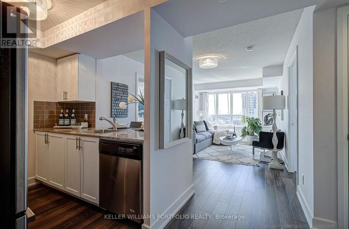 Property Photo:  6 Eva Road 706  ON M9C 0B1 