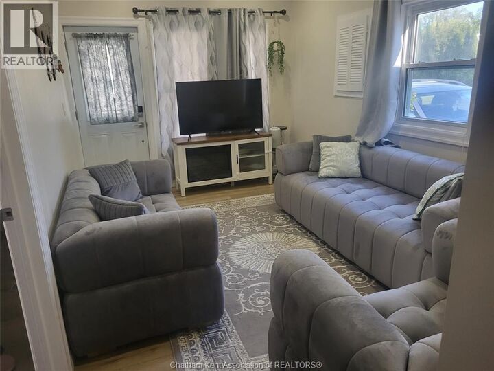 Property Photo:  36 Degge Street  ON N7M 4X2 