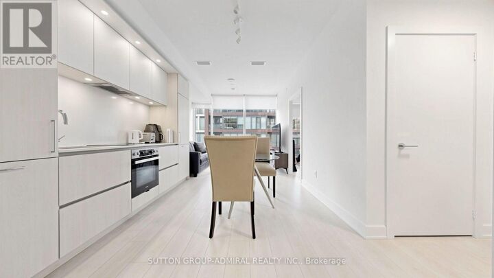Property Photo: 35 Mercer Street 3011 ON M5V 0V1