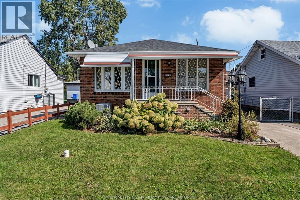 Property Photo:  1720 Central Avenue  ON N8Y 3W2 
