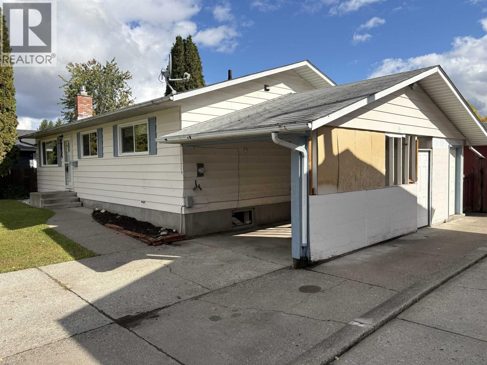 Property Photo:  4157 Morgan Crescent  BC V2N 3B2 