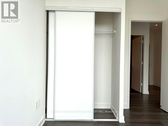 Property Photo:  448 Burnhamthorpe Road West 607  ON L5B 0R4 