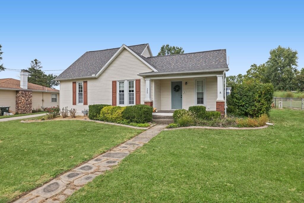 Property Photo:  320 Roberts Drive  IL 62549 
