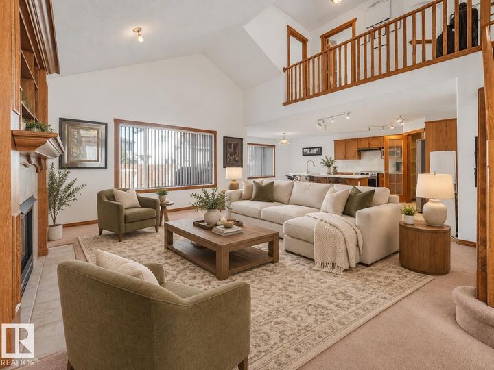 Property Photo:  16512 87 Street NW  AB T5Z 3X1 