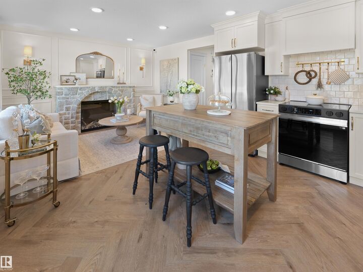 Property Photo:  17319 5 Street NE 32  AB T5Y 4G2 