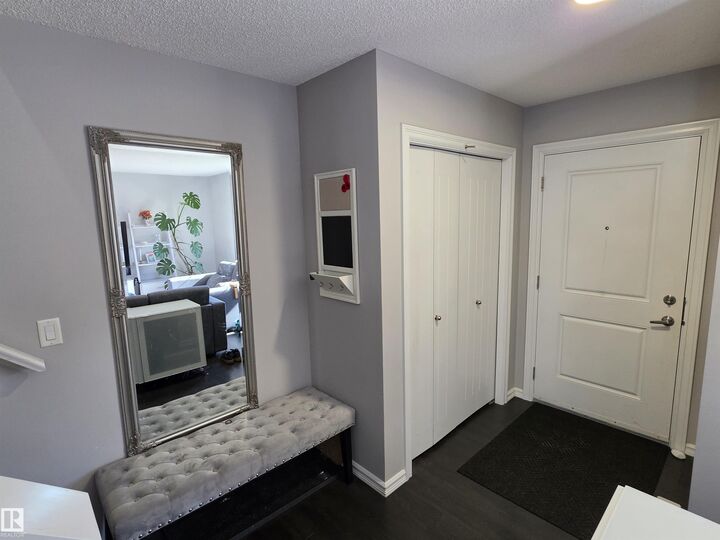 Property Photo:  2508 20 Avenue NW  AB T6T 0Y7 
