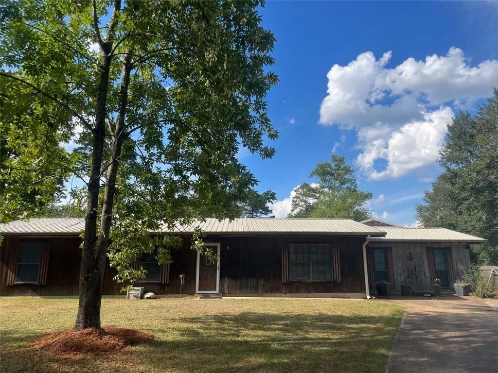 Property Photo:  112 Davids Loop  LA 71405 