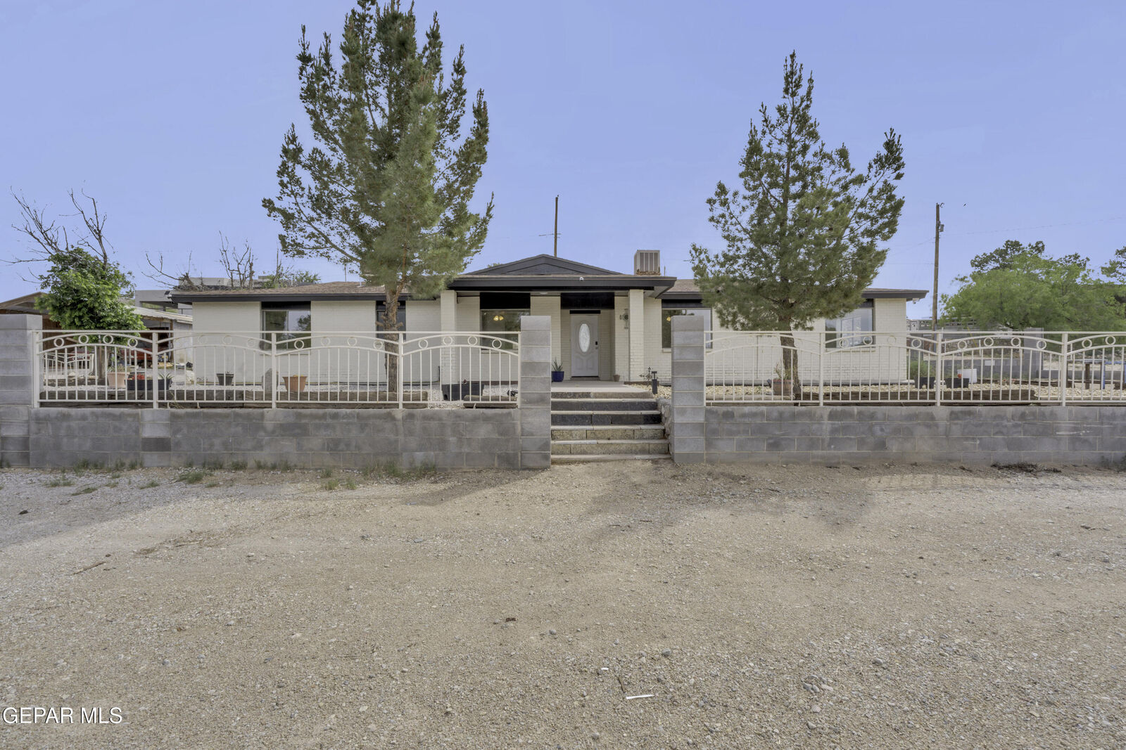 Property Photo: 943 Quail Mesa Drive TX 79927