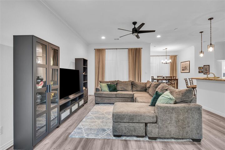 Property Photo: 1101 Isabella Boulevard TX 77515