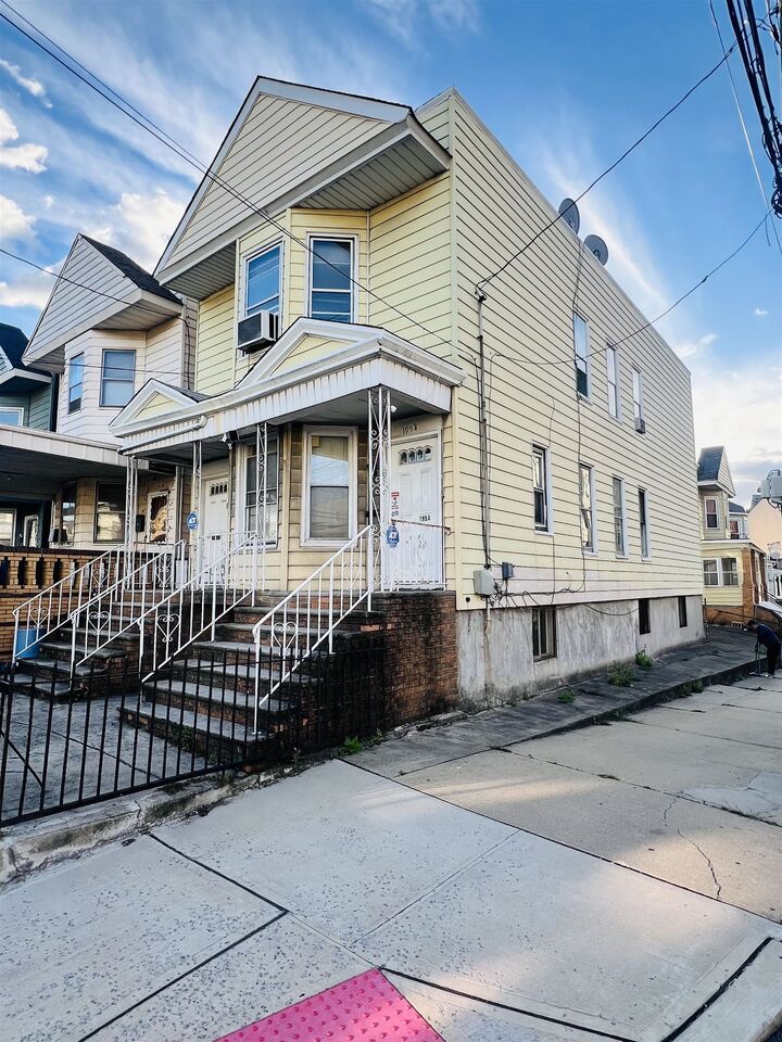 Property Photo: 195 Tonnelle Ave NJ 07306
