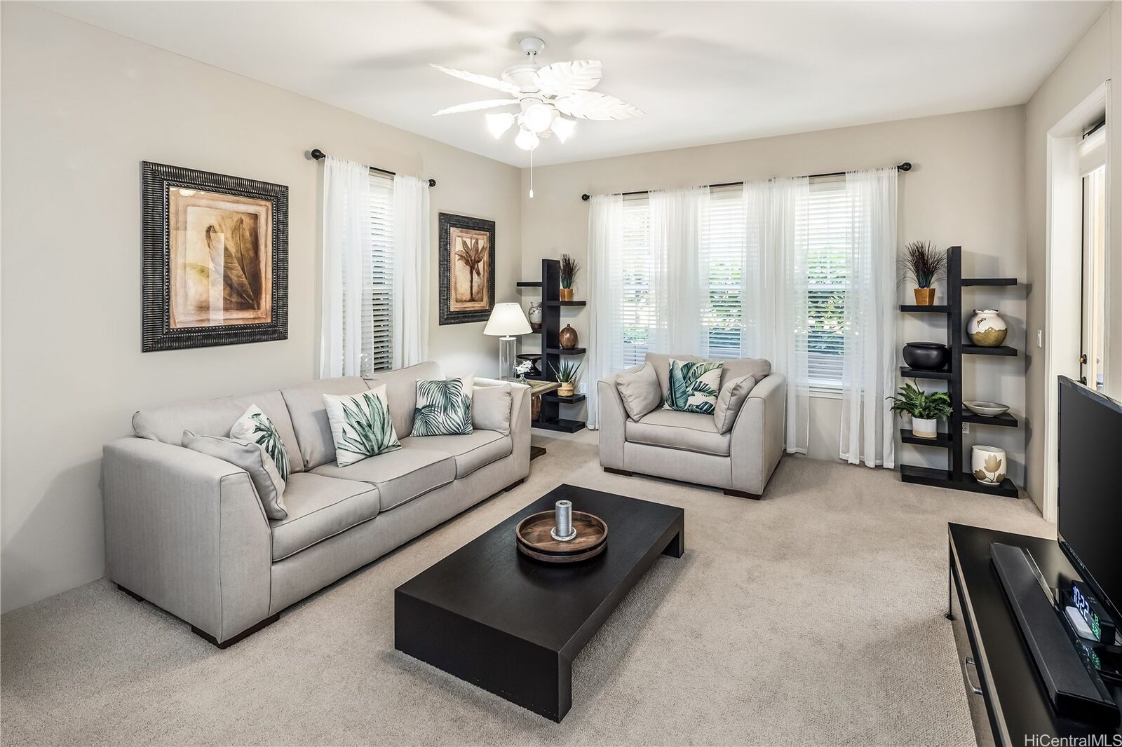 Property Photo:  520 Lunalilo Home Road 6113  HI 96825 