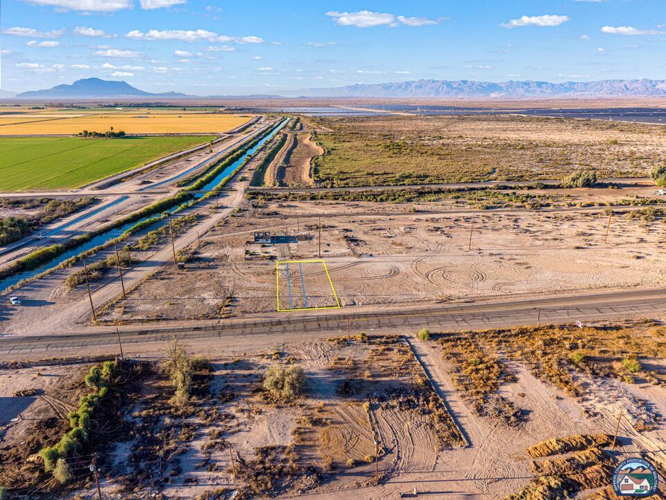 Property Photo: 0 W Evan Hewes Hwy CA 92233