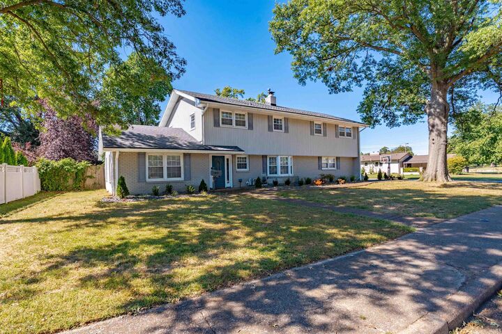 Property Photo: 615 Trinity Drive IN 47714