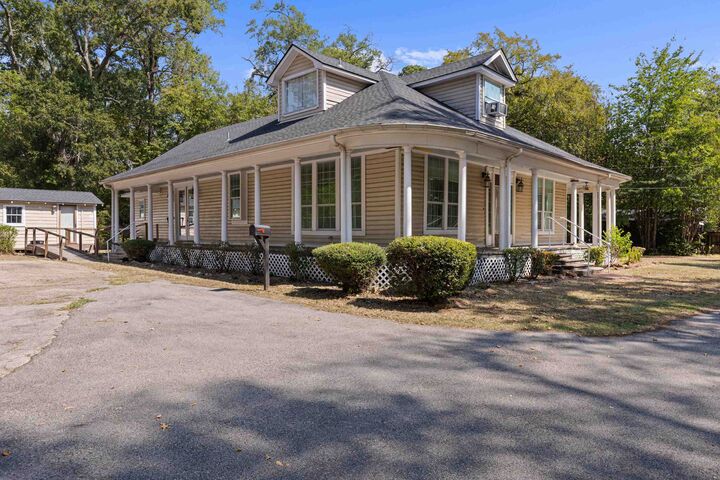Property Photo: 1213 Houston St. TX 75662