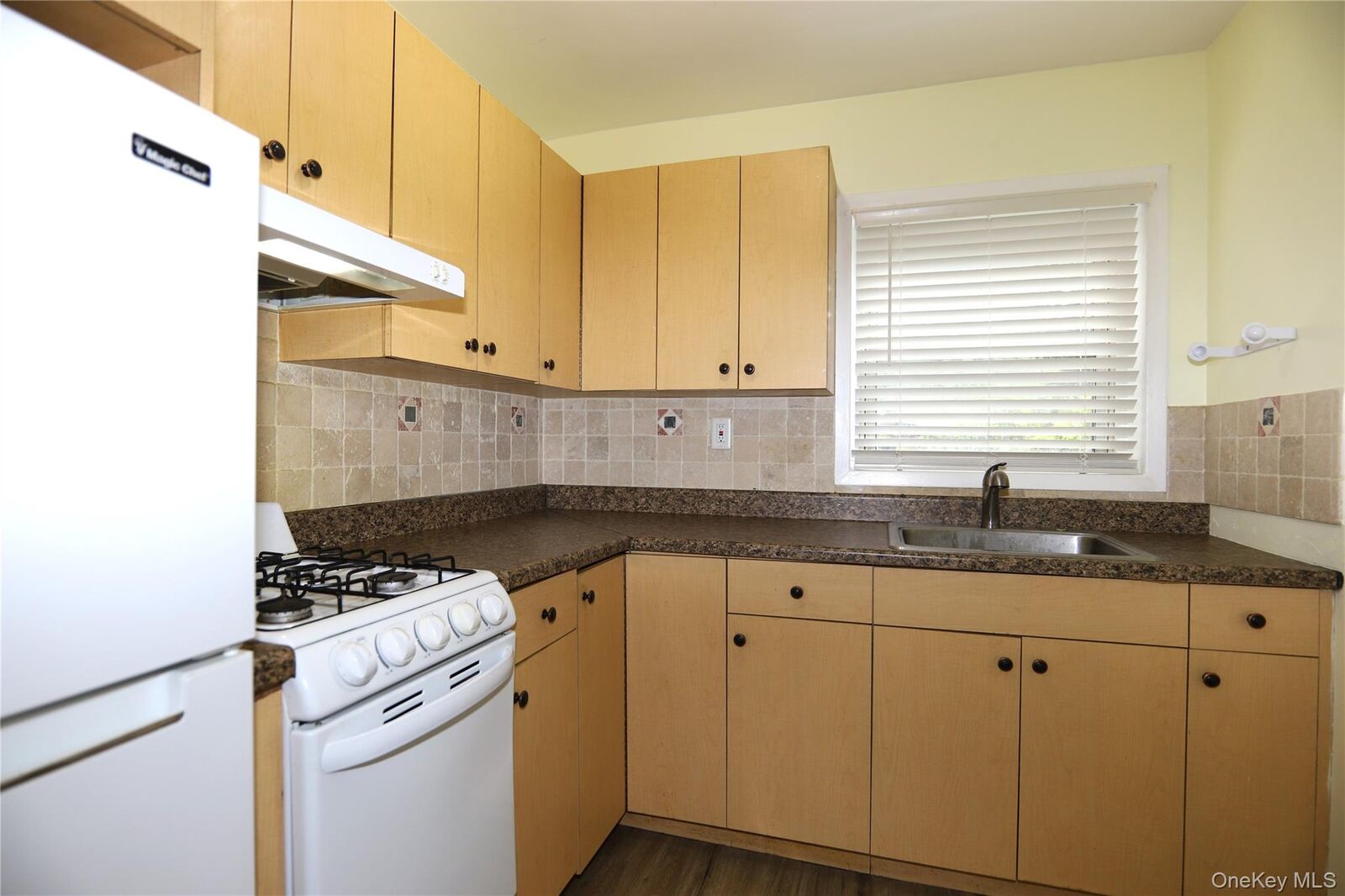 Property Photo:  330 S Broadway E1  NY 10591 