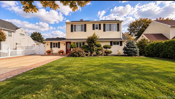 Property Photo: 271 Twin Lane E NY 11793