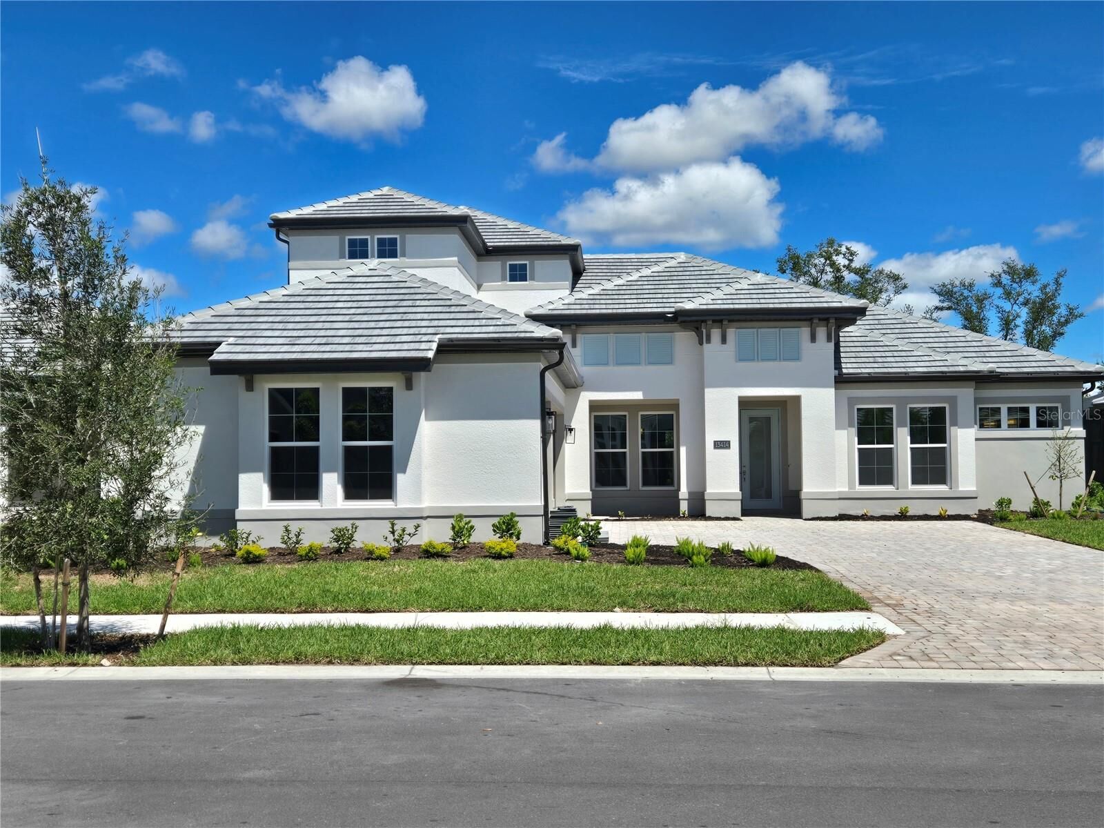 Property Photo:  13414 Amargo Court  FL 34293 