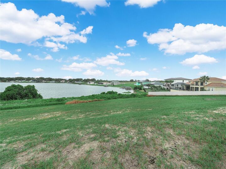 Property Photo:  4395 Juliana Lake Drive  FL 33823 