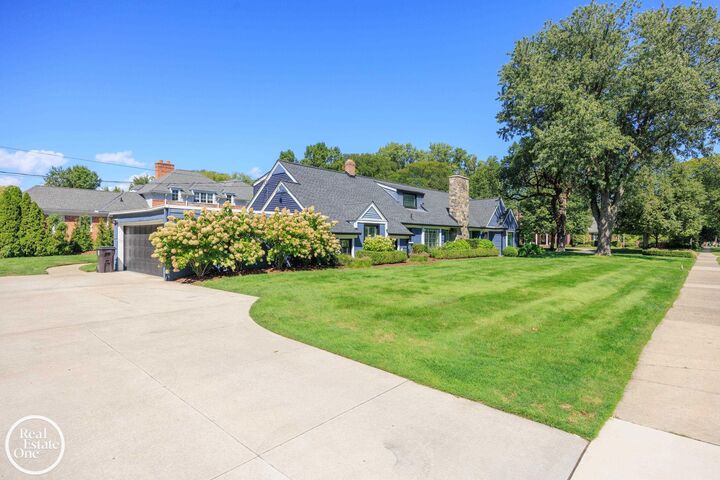 Property Photo:  155 Lothrop Road  MI 48236 