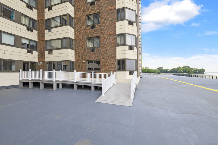 Property Photo: 7337 S South Shore Drive 529 IL 60649
