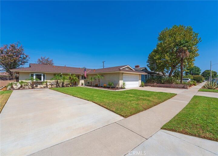 Property Photo:  2741 E Viking  CA 92806 
