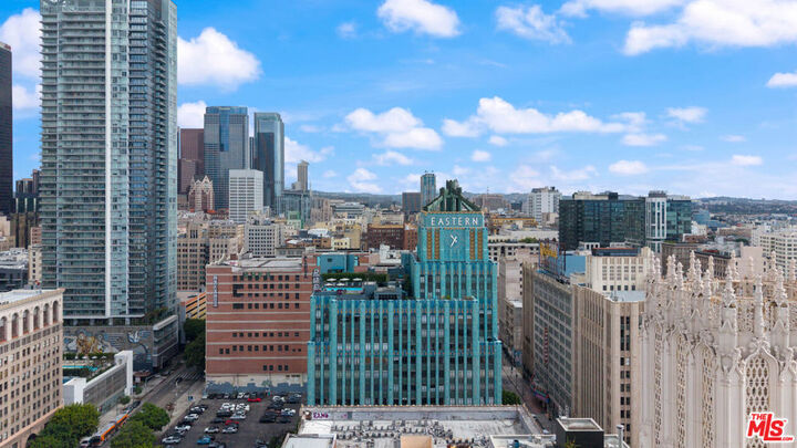 Property Photo: 849 S Broadway M09 CA 90014