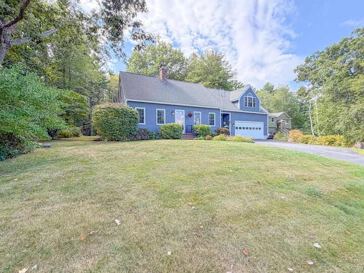 Property Photo:  6 Peabody Lane  ME 04072 