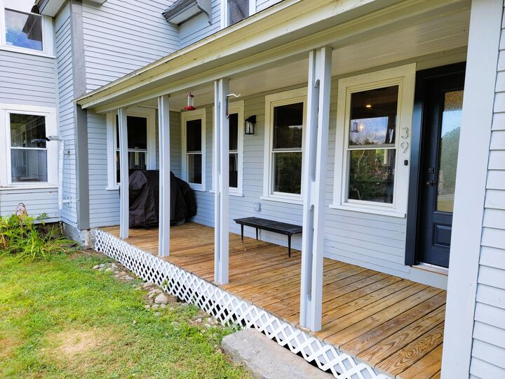 Property Photo:  39 Lake View Drive  ME 04978 