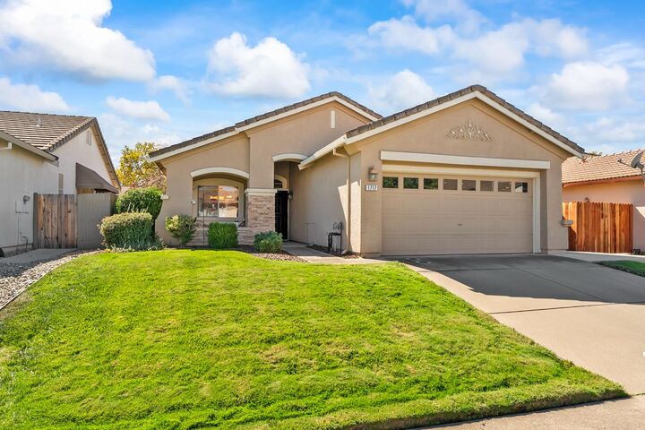 Property Photo: 1717 Teversham Drive CA 95747